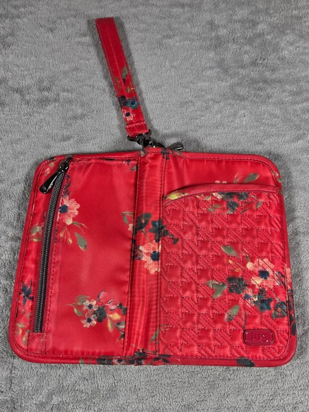 Lug Tandem Zip RFID Wristlet Wallet in Bouquet Red Floral Pattern Full Zip